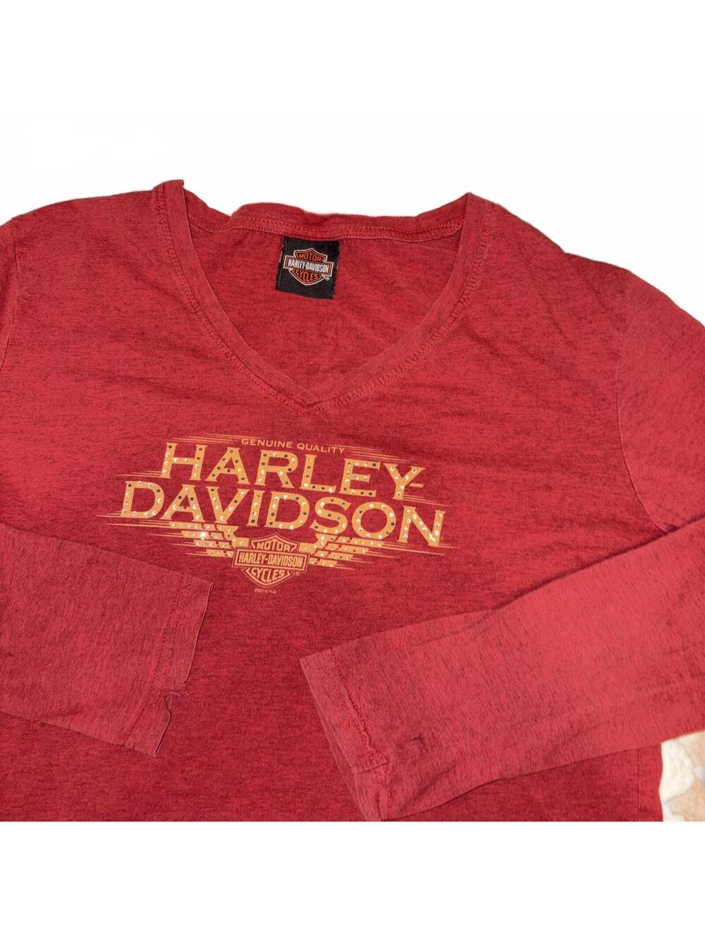 Harley-Davidson Wisconsin Badgers Woman’s Medium Red Long Sleeve V-Neck Tee